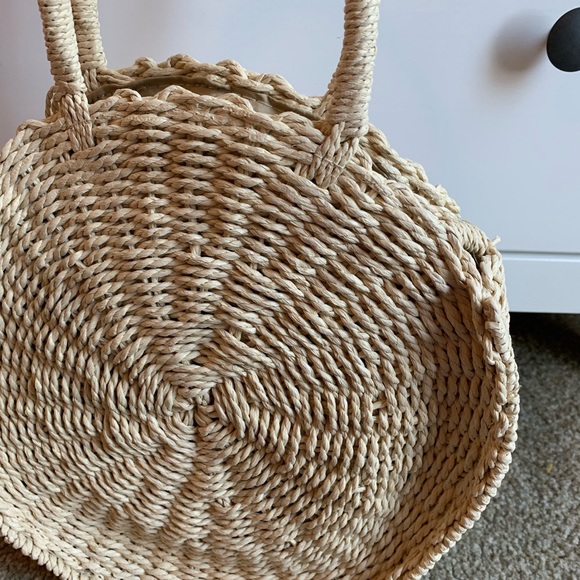 *NEW* Straw Round Bag - Picture 5 of 5